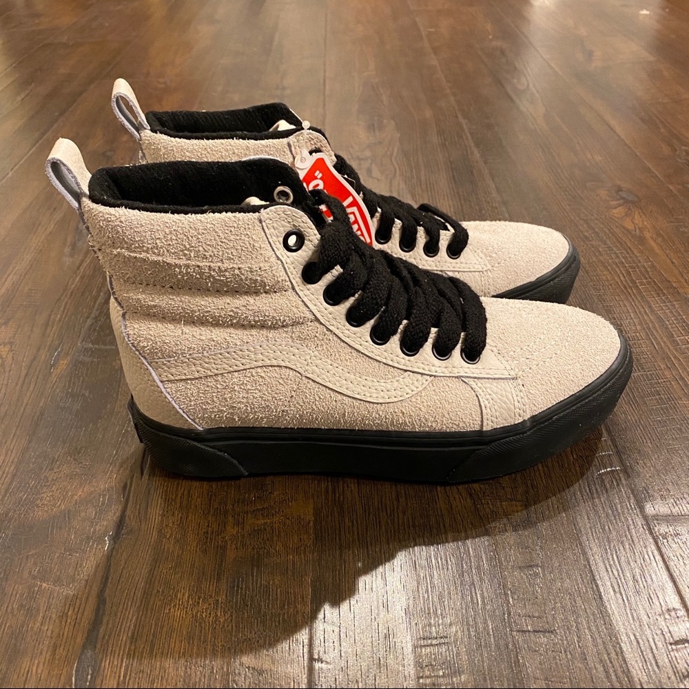 VANS Sk8-Hi Mte Suede Platform Moonbeam Shoes - Picture 6 of 13